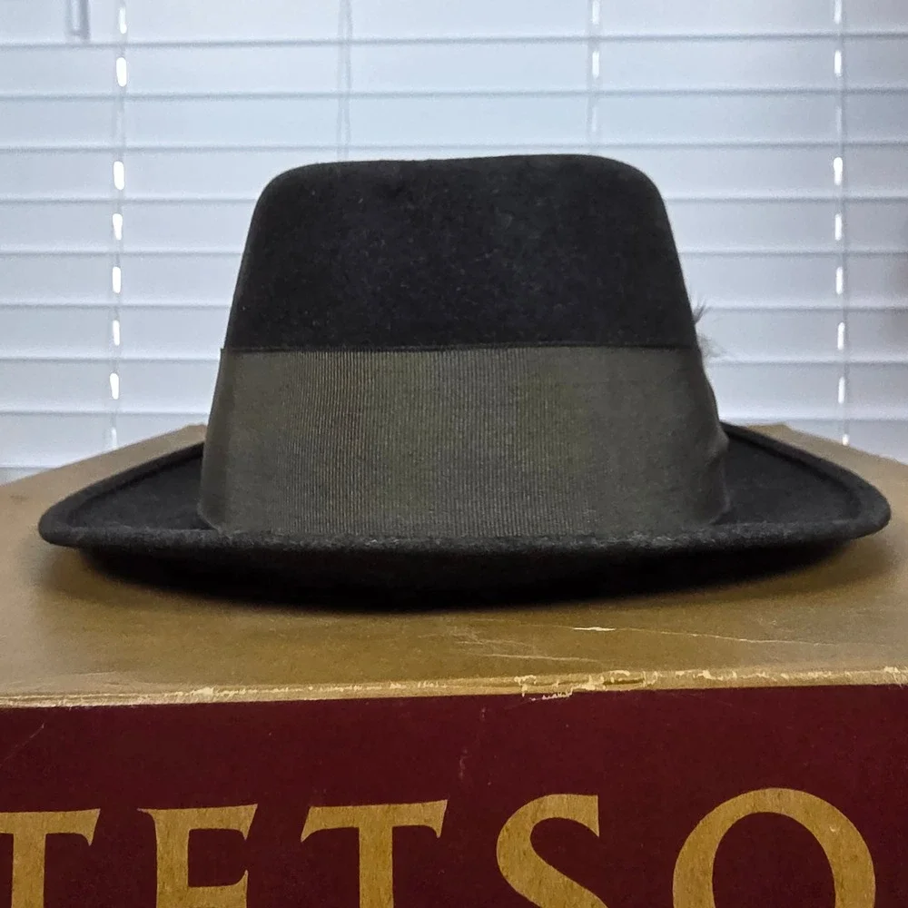Stetson Fedora Mens 7 3/8 Dark Grey Royal De Luxe Gun Club Felt Feather Hat Box‎